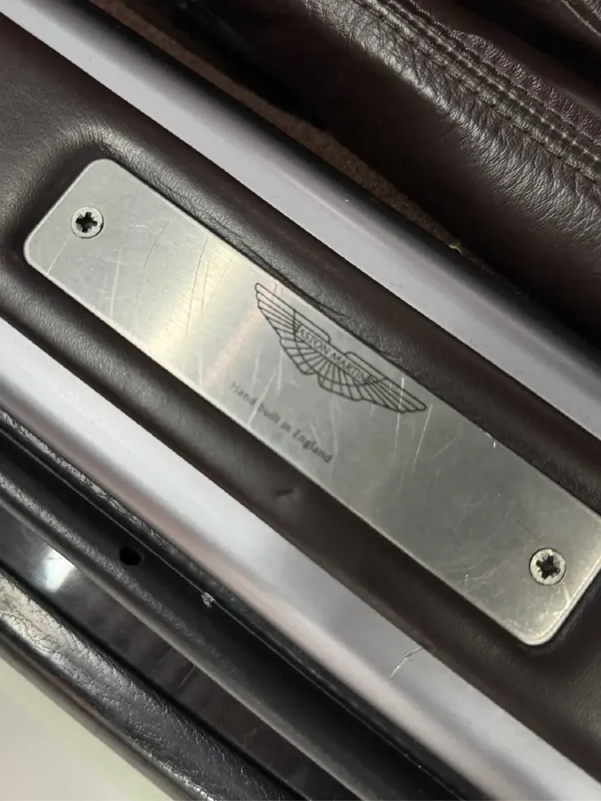 2013 Aston Martin DB9 6.0L 517HP V12 6AT,autocango,china used car exporter,china ev exporter,chinese used car exporter,chinese used ev exporter