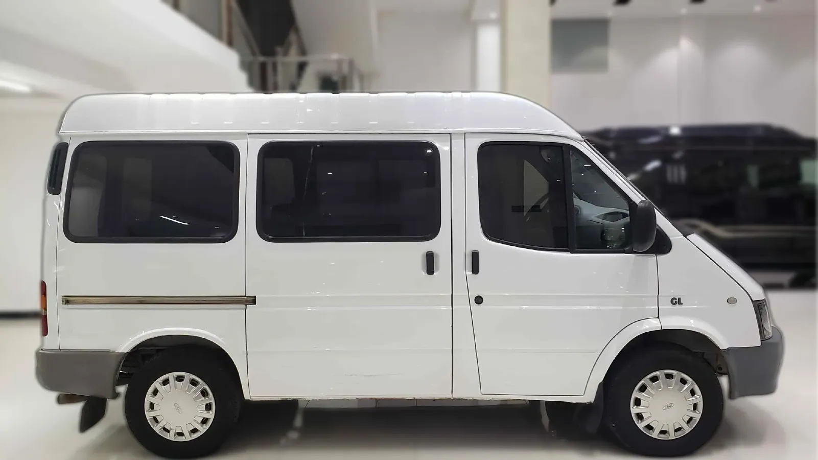 2016 Ford Classic Transit 2.4L 125HP L4 5MT,autocango,china used car exporter,china ev exporter,chinese used car exporter,chinese used ev exporter