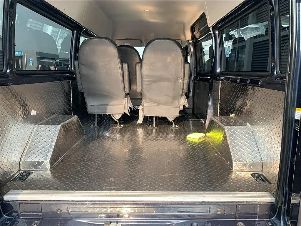 2021 Ford New Era Transit 2.2T 140HP L4 6AMT,autocango,china used car exporter,china ev exporter,chinese used car exporter,chinese used ev exporter