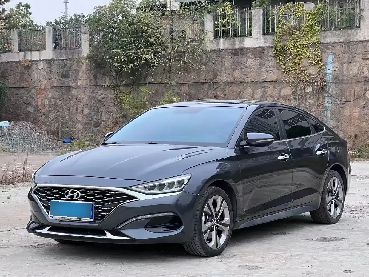 2019 Hyundai La Festa 1.6T 190HP L4 7DCT