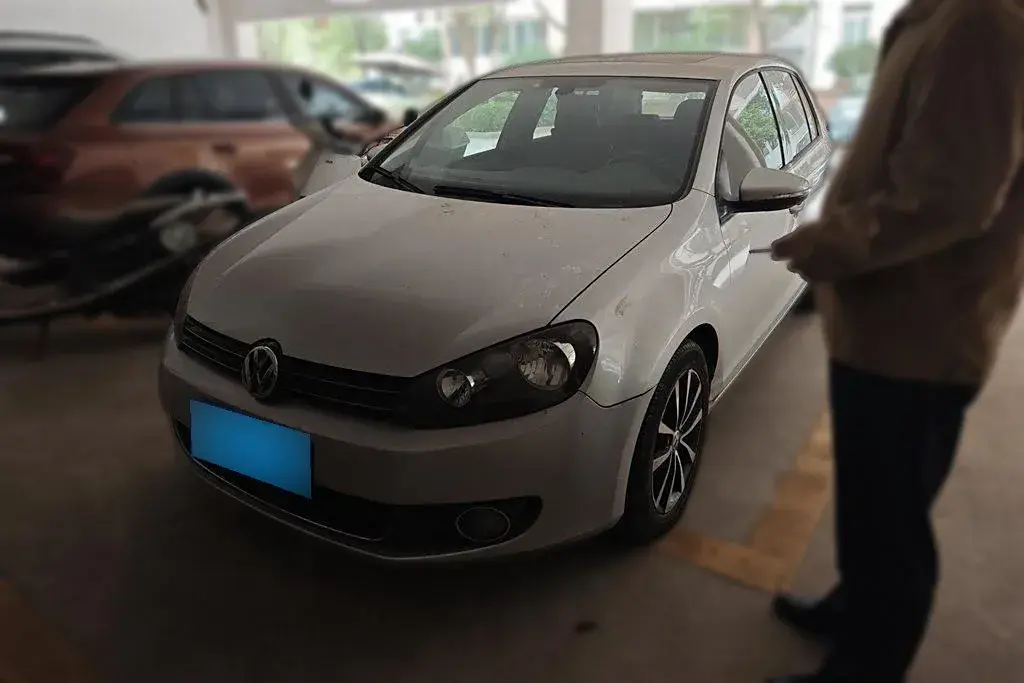 2011 Volkswagen Golf 1.4T 131HP L4 7DCT