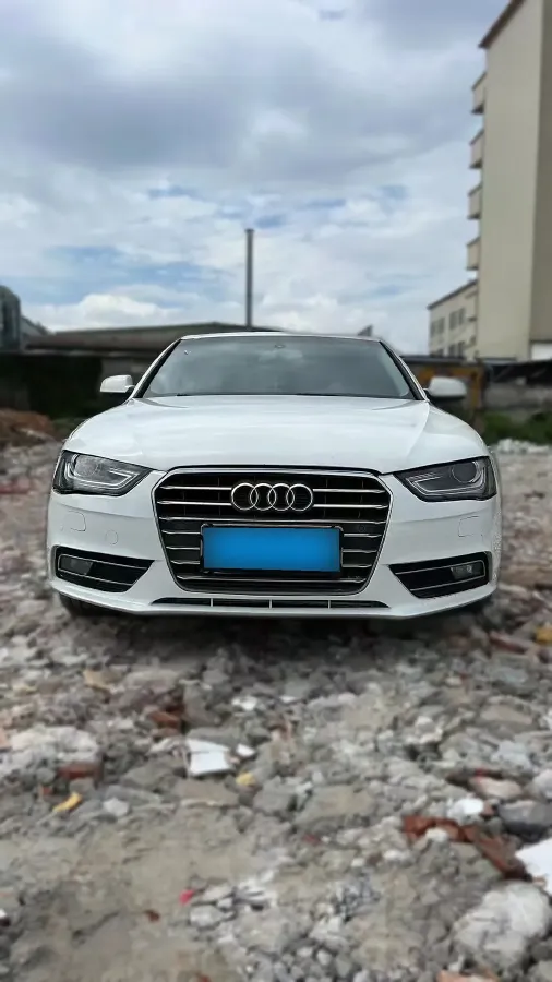 2013 Audi A4L 2.0T 180HP L4 CVT,autocango,china used car exporter,china ev exporter,chinese used car exporter,chinese used ev exporter