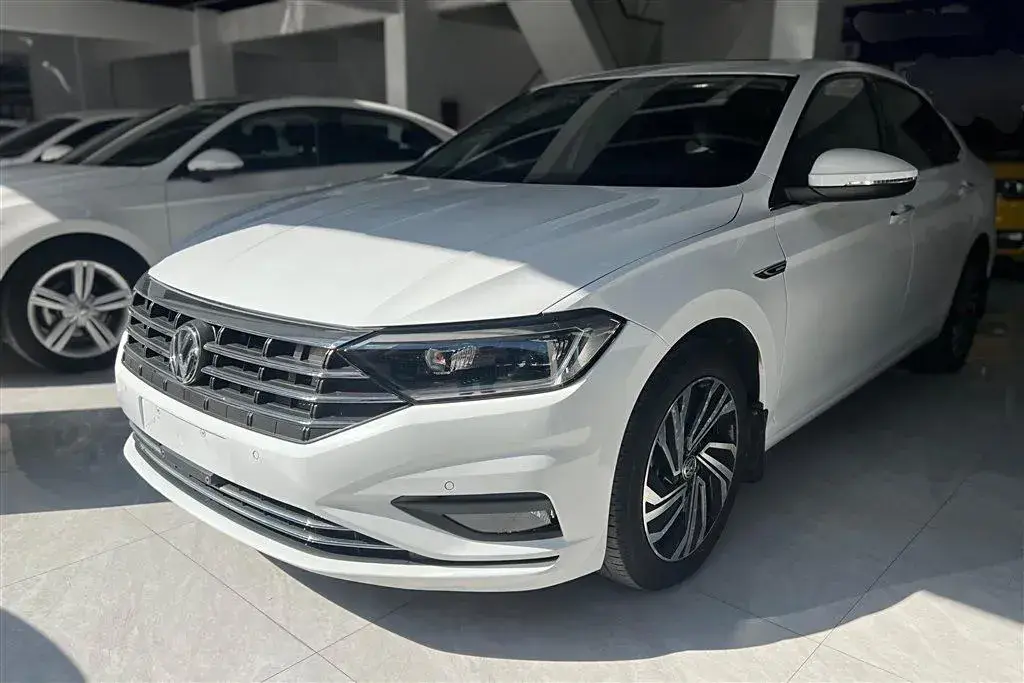 2021 Volkswagen Sagitar 1.4T 150HP L4 7DCT
