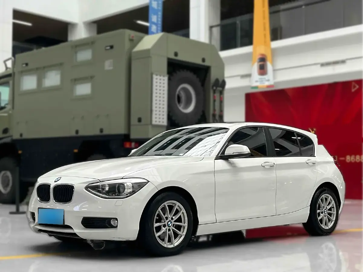 2013 BMW 1 Series 1.6T 170HP L4 8AT