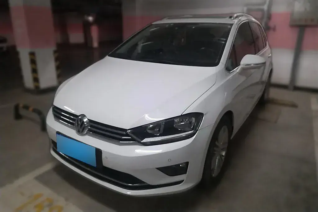 2018 Volkswagen Golf Sportsvan 1.4T 150HP L4 7DCT