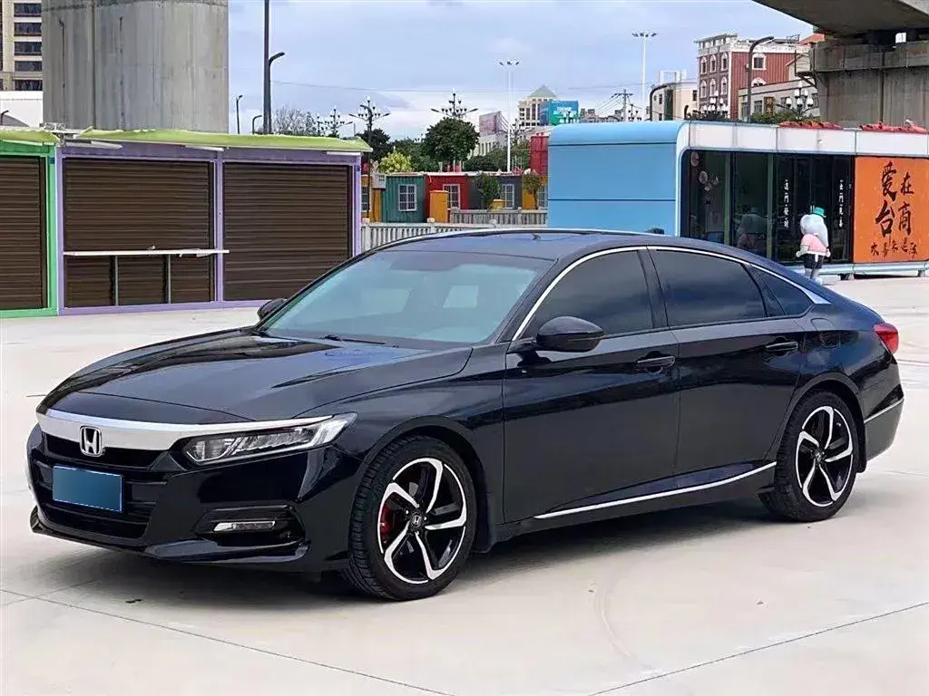 2018 Honda Accord 1.5T 177HP L4 CVT