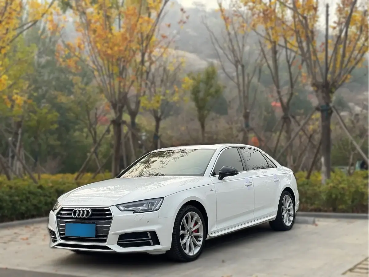 2018 Audi A4L 2.0T 252HP L4 7DCT