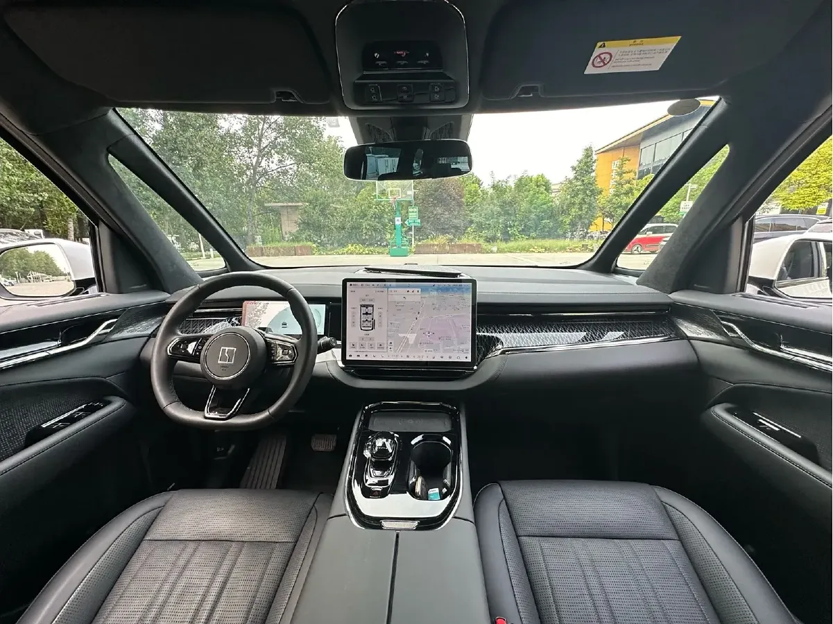 2022 Zeekr 009 BEV 116KWH,autocango,china used car exporter,china ev exporter,chinese used car exporter,chinese used ev exporter