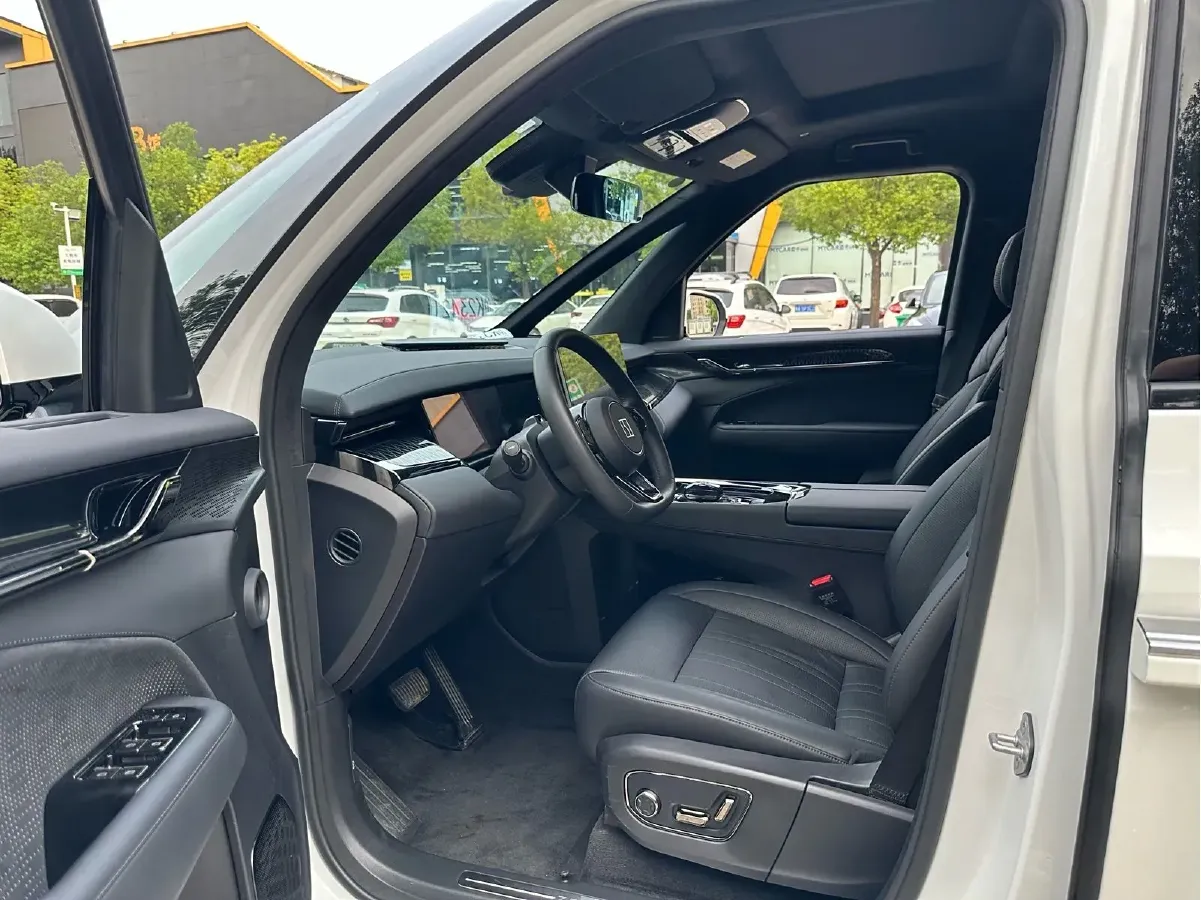 2022 Zeekr 009 BEV 116KWH,autocango,china used car exporter,china ev exporter,chinese used car exporter,chinese used ev exporter