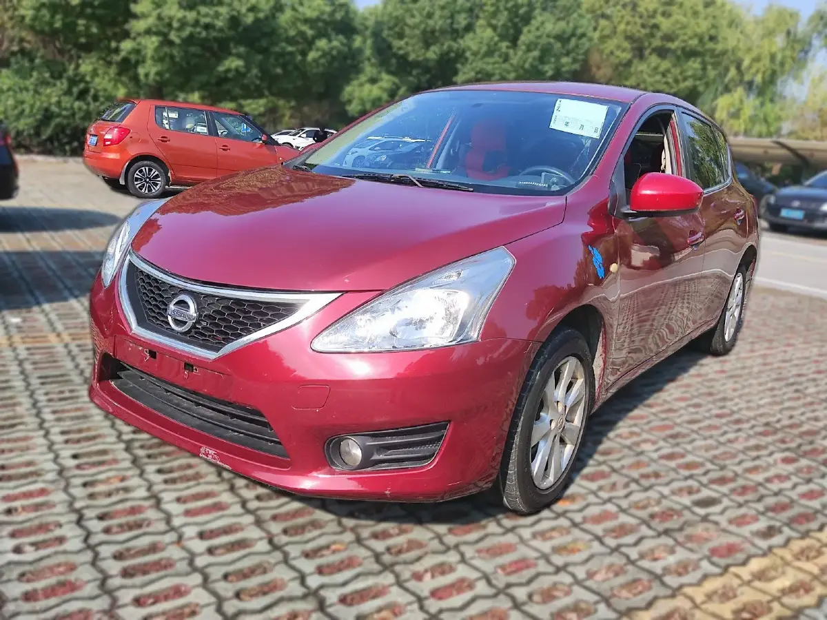 2011 Nissan Tiida 1.6L 126HP L4 CVT