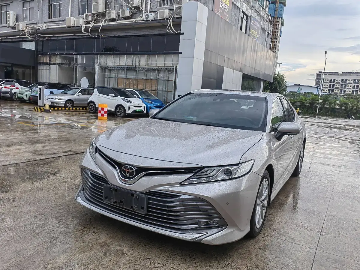 2018 Toyota Camry 2.0L 169HP L4 6AT