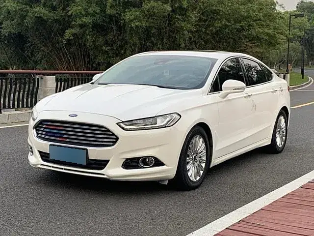 2013 Ford Mondeo 2.0T 242HP L4 6AT