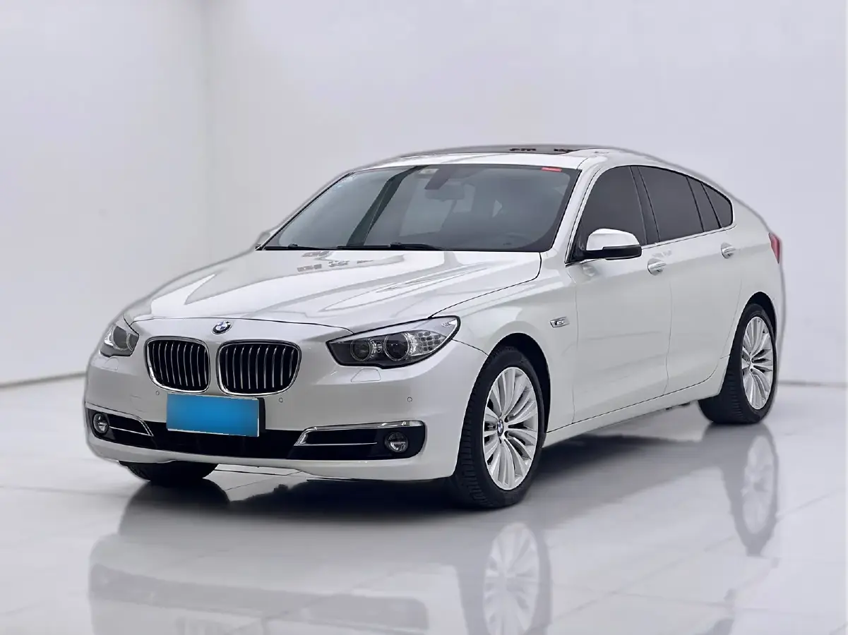 2015 BMW 5 Series GT 2.0T 245HP L4 8AT