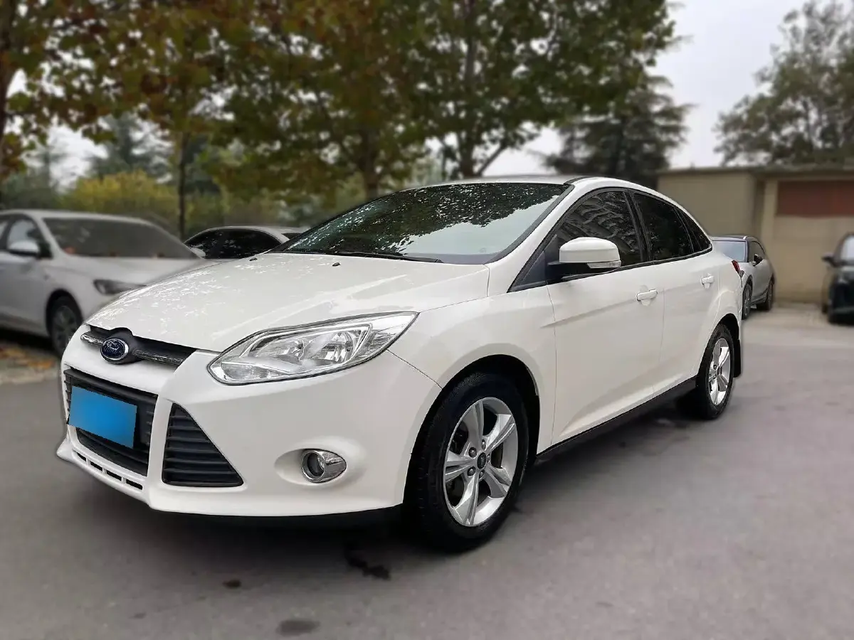 2012 Ford Focus 1.6L 125HP L4 6DCT