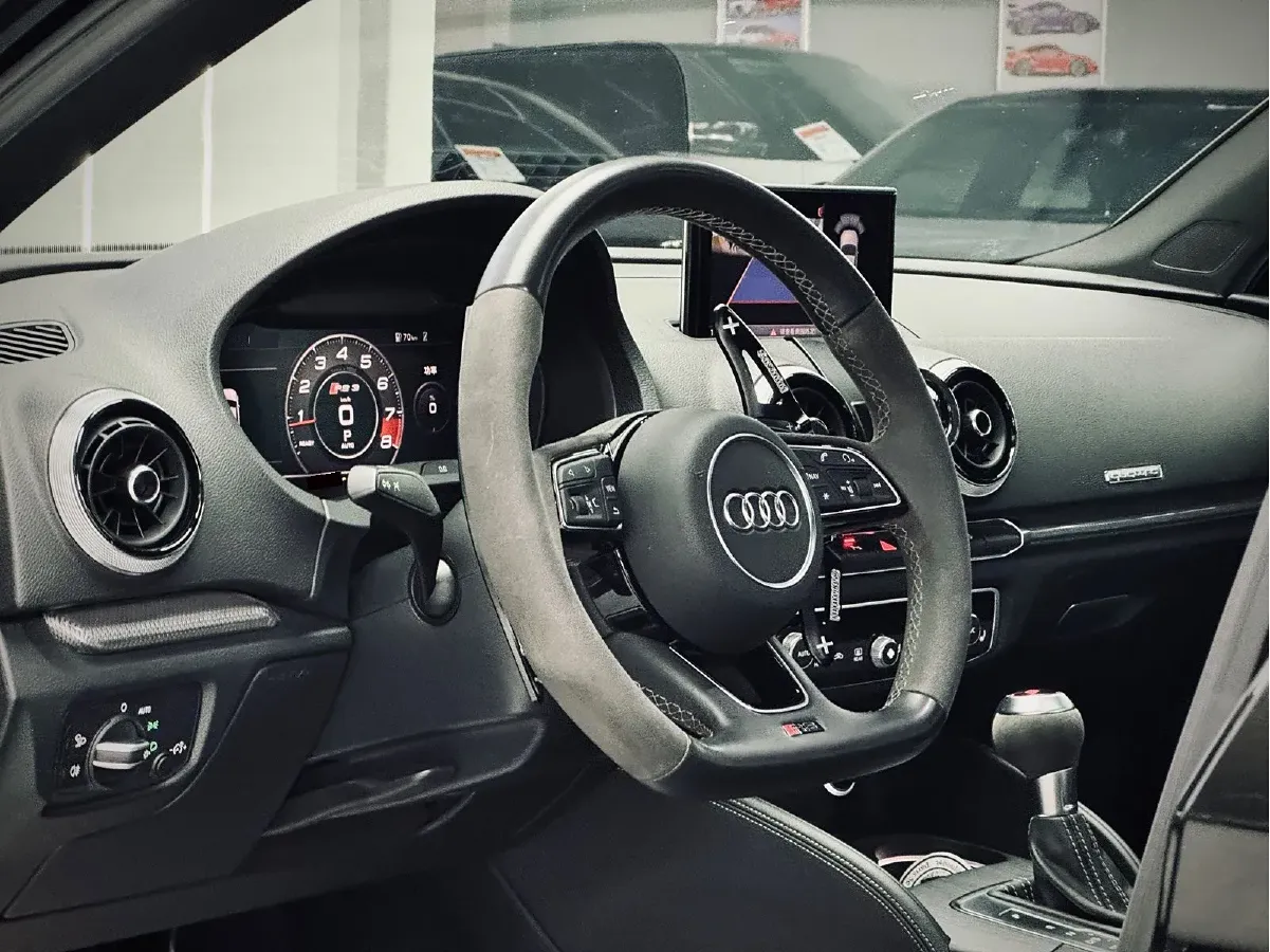 2017 Audi RS 3 2.5T 400HP L5 7DCT,autocango,china used car exporter,china ev exporter,chinese used car exporter,chinese used ev exporter