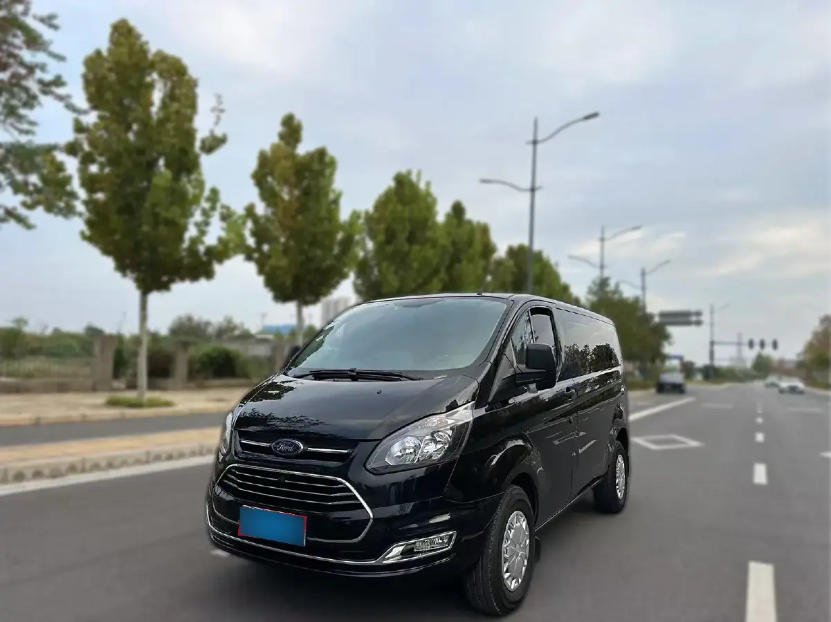 2017 Ford Transit 2.0T 121HP L4 5MT