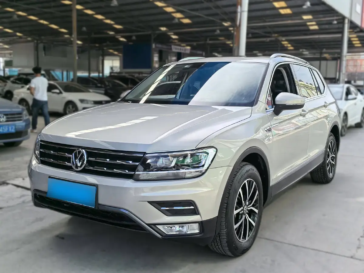 2018 Volkswagen Tiguan L 2.0T 186HP L4 7DCT