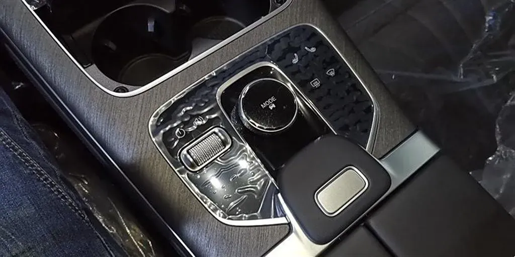 2025 Chery Tiggo 9 2.0T 261HP L4 7DCT,autocango,china used car exporter,china ev exporter,chinese used car exporter,chinese used ev exporter