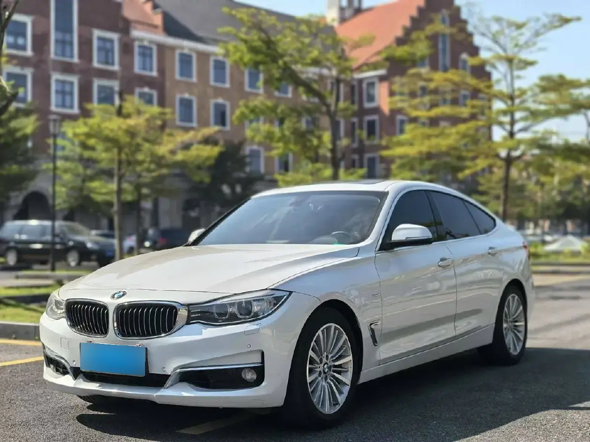 2014 BMW 3 Series GT 2.0T 245HP L4 8AT