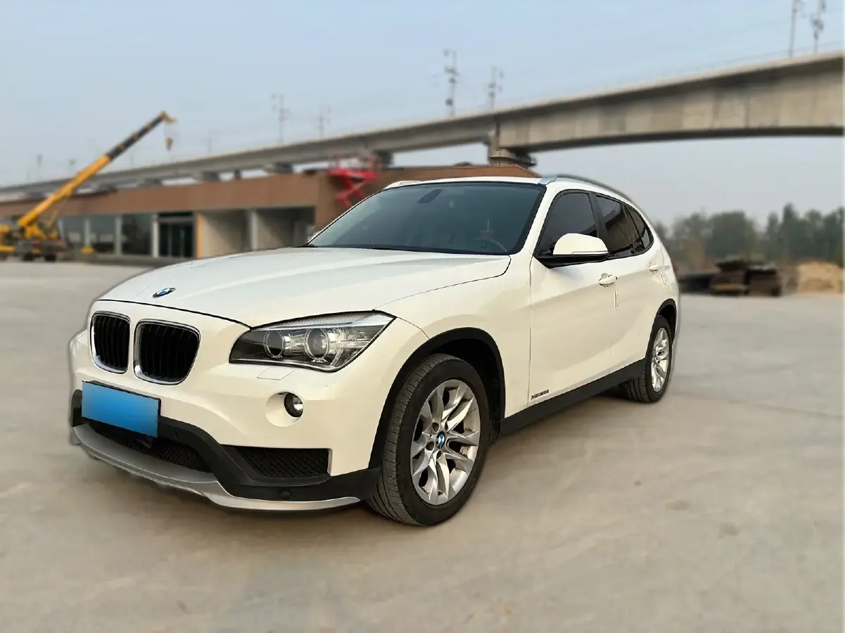2015 BMW X1 2.0T 184HP L4 8AT
