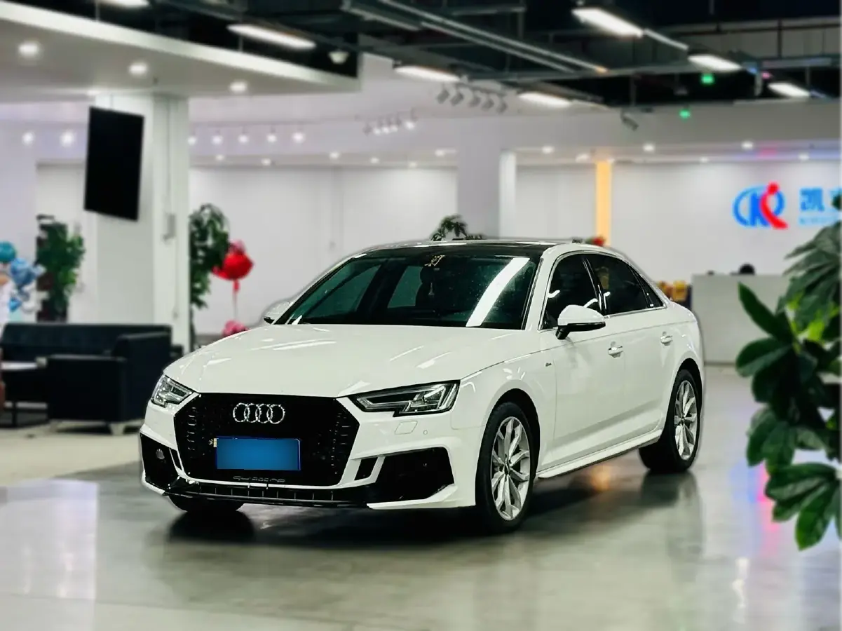 2018 Audi A4L 2.0T 190HP L4 7DCT