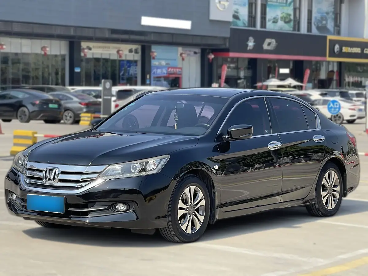 2014 Honda Accord 2.0L 155HP L4 CVT