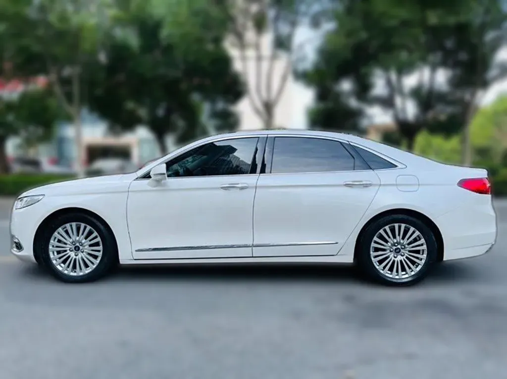 2015 Ford Taurus 2.0T 245HP L4 6AT,autocango,china used car exporter,china ev exporter,chinese used car exporter,chinese used ev exporter