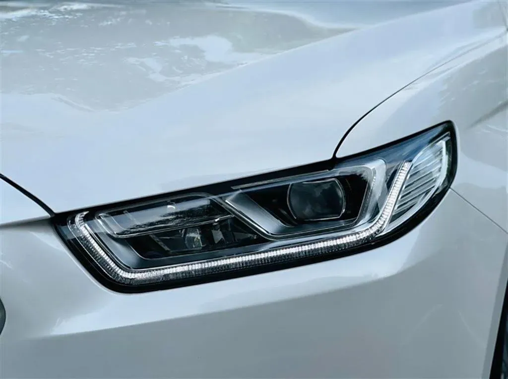 2015 Ford Taurus 2.0T 245HP L4 6AT,autocango,china used car exporter,china ev exporter,chinese used car exporter,chinese used ev exporter