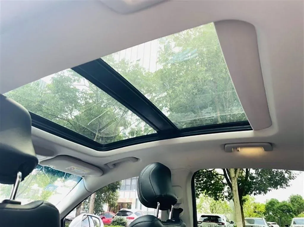 2015 Ford Taurus 2.0T 245HP L4 6AT,autocango,china used car exporter,china ev exporter,chinese used car exporter,chinese used ev exporter