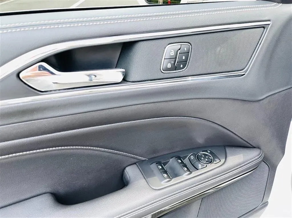 2015 Ford Taurus 2.0T 245HP L4 6AT,autocango,china used car exporter,china ev exporter,chinese used car exporter,chinese used ev exporter