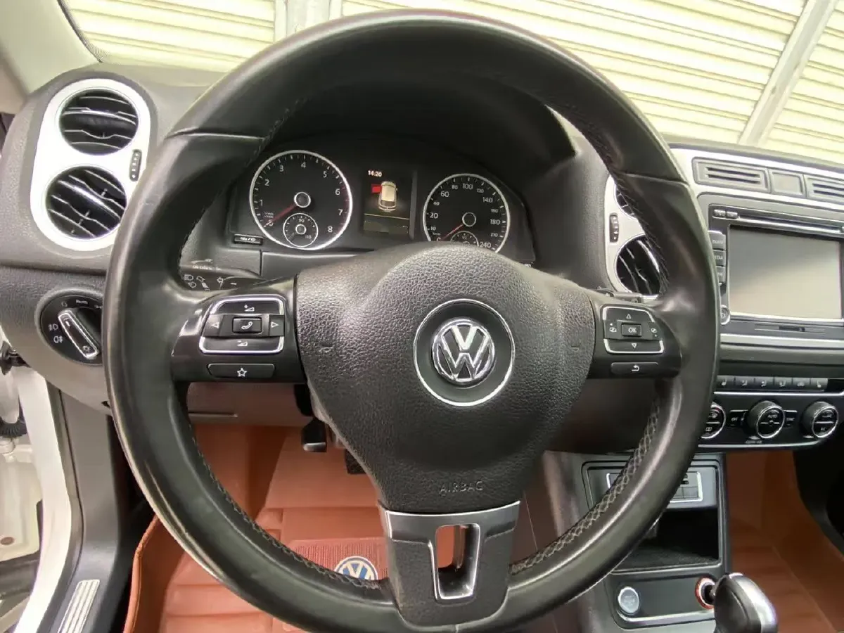 2016 Volkswagen Tiguan 1.8T 160HP L4 6AT,autocango,china used car exporter,china ev exporter,chinese used car exporter,chinese used ev exporter