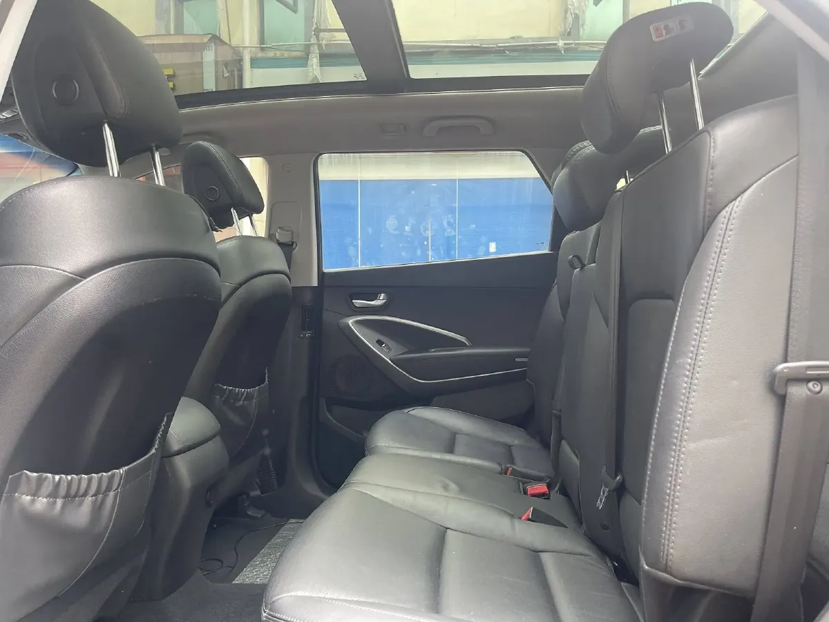 2013 Hyundai Grand SantaFe 2.2T 197HP L4 6AT,autocango,china used car exporter,china ev exporter,chinese used car exporter,chinese used ev exporter