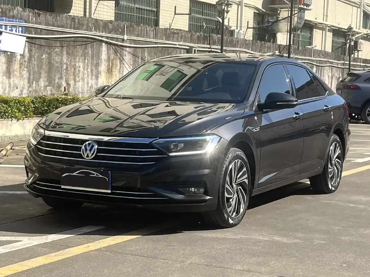 2022 Volkswagen Sagitar 1.4T 150HP L4 7DCT