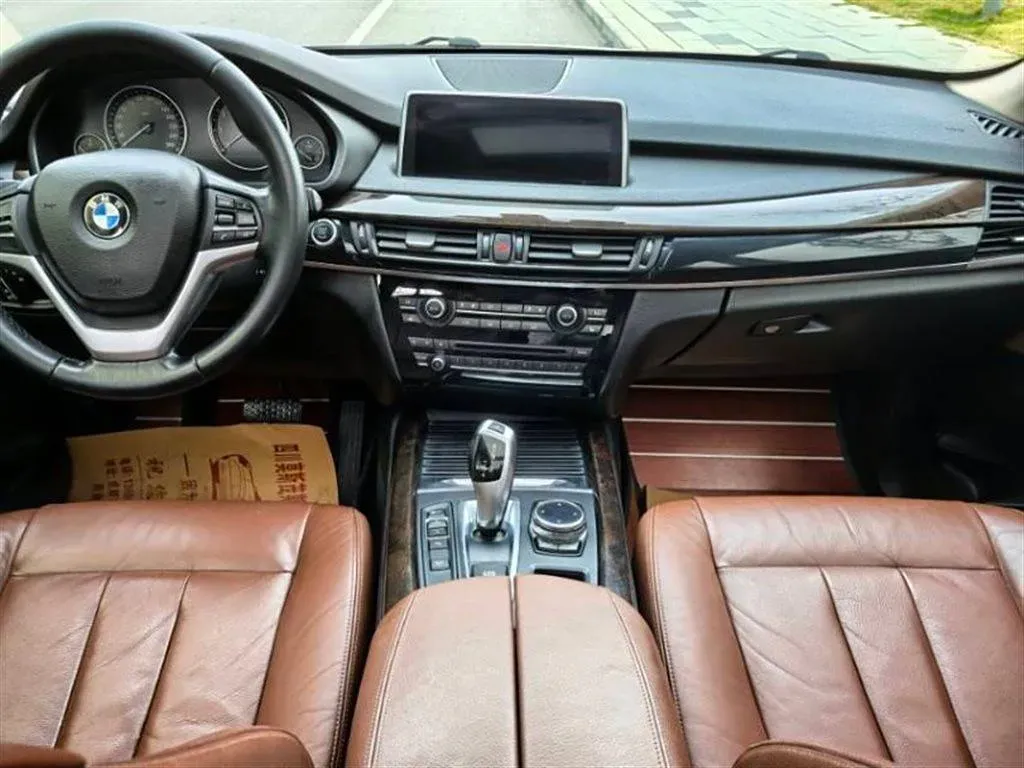 2014 BMW X5 3.0T 306HP L6 8AT,autocango,china used car exporter,china ev exporter,chinese used car exporter,chinese used ev exporter