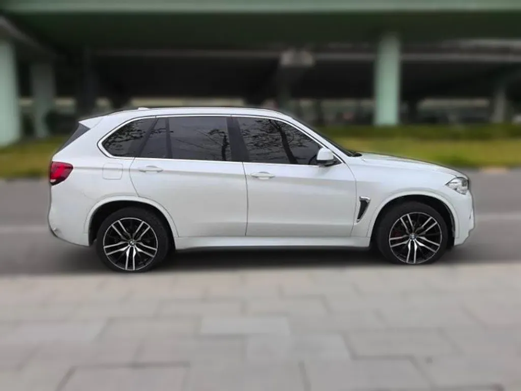 2014 BMW X5 3.0T 306HP L6 8AT,autocango,china used car exporter,china ev exporter,chinese used car exporter,chinese used ev exporter