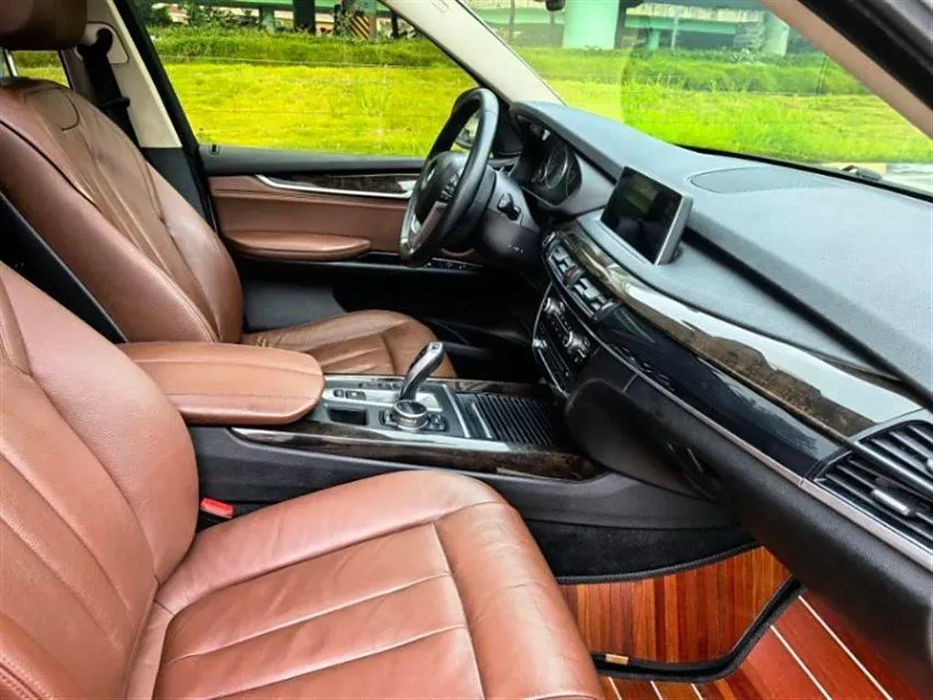 2014 BMW X5 3.0T 306HP L6 8AT,autocango,china used car exporter,china ev exporter,chinese used car exporter,chinese used ev exporter