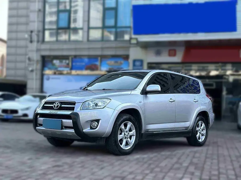 2009 Toyota RAV4 2.4L 170HP L4 4AT