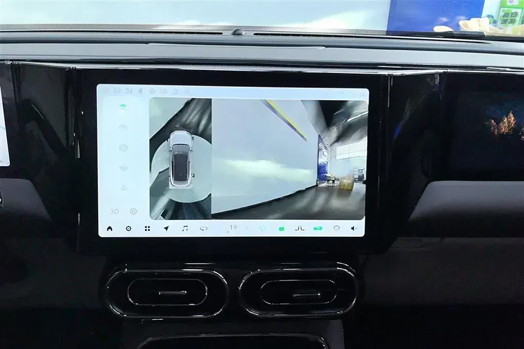 2023 Leapmotor C11 1.2T 131HP L3 REEV 43.74KWH,autocango,china used car exporter,china ev exporter,chinese used car exporter,chinese used ev exporter