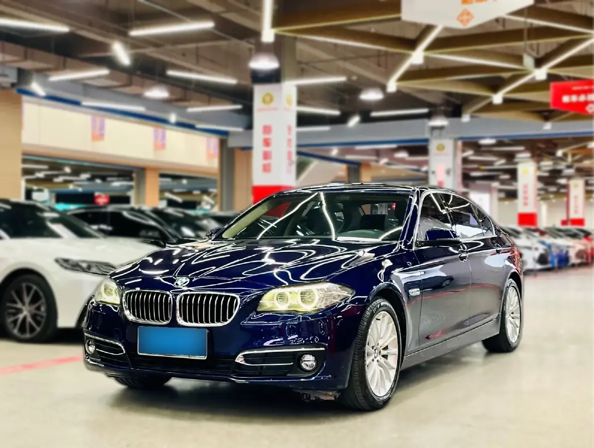 2014 BMW 5 Series 2.0T 218HP L4 8AT