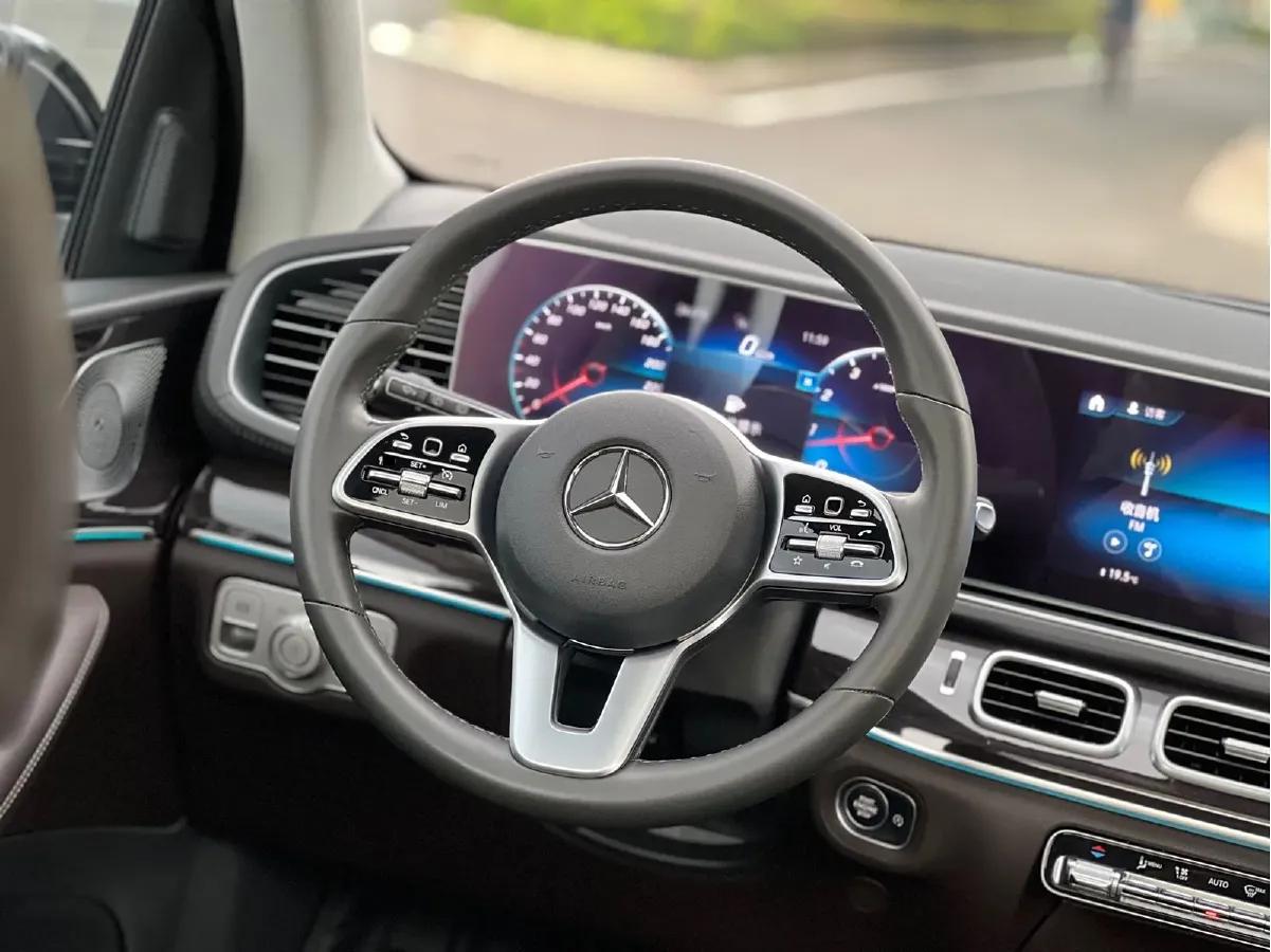 2020 Mercedes-Benz GLE Class 2.0T 258HP L4 9AT,autocango,china used car exporter,china ev exporter,chinese used car exporter,chinese used ev exporter