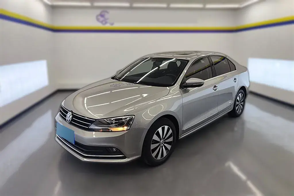 2018 Volkswagen Sagitar 1.4T 150HP L4 7DCT