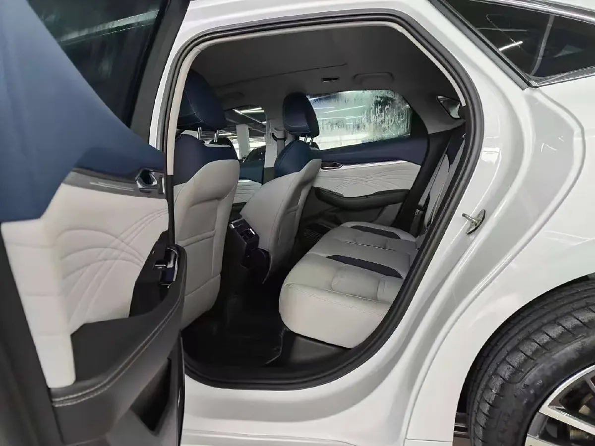 2021 Geely Preface 2.0T 190HP L4 7DCT,autocango,china used car exporter,china ev exporter,chinese used car exporter,chinese used ev exporter