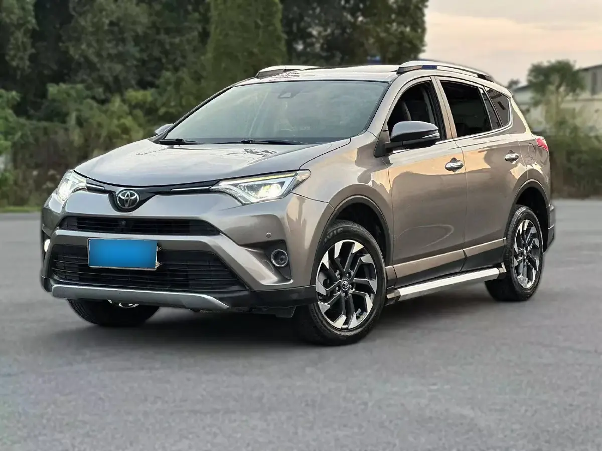2018 Toyota RAV4 2.5L 180HP L4 6AT