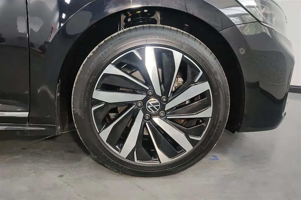 2022 Volkswagen Passat 2.0T 186HP L4 7DCT,autocango,china used car exporter,china ev exporter,chinese used car exporter,chinese used ev exporter