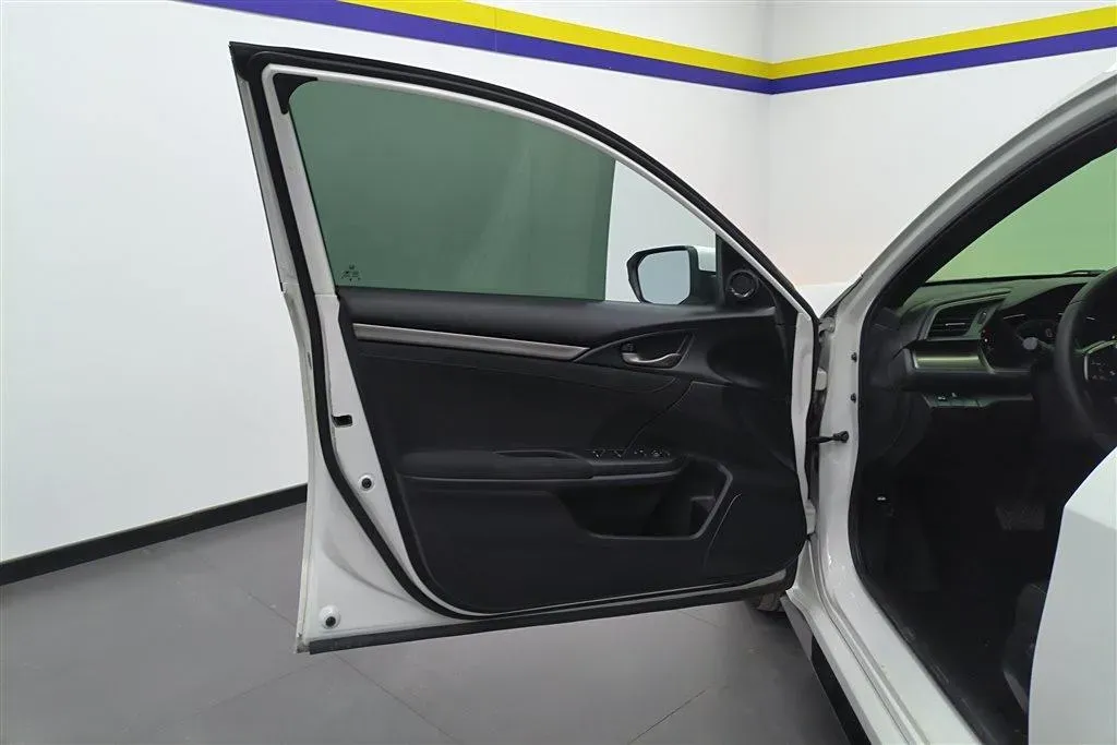 2021 Honda Civic 1.5T 177HP L4 CVT,autocango,china used car exporter,china ev exporter,chinese used car exporter,chinese used ev exporter