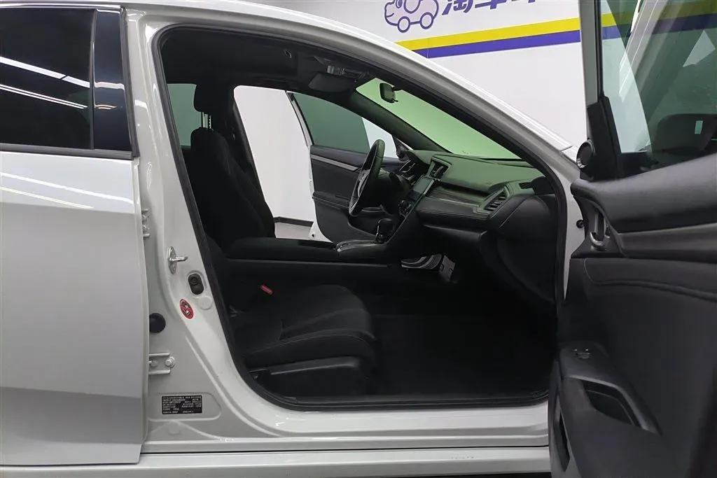 2021 Honda Civic 1.5T 177HP L4 CVT,autocango,china used car exporter,china ev exporter,chinese used car exporter,chinese used ev exporter