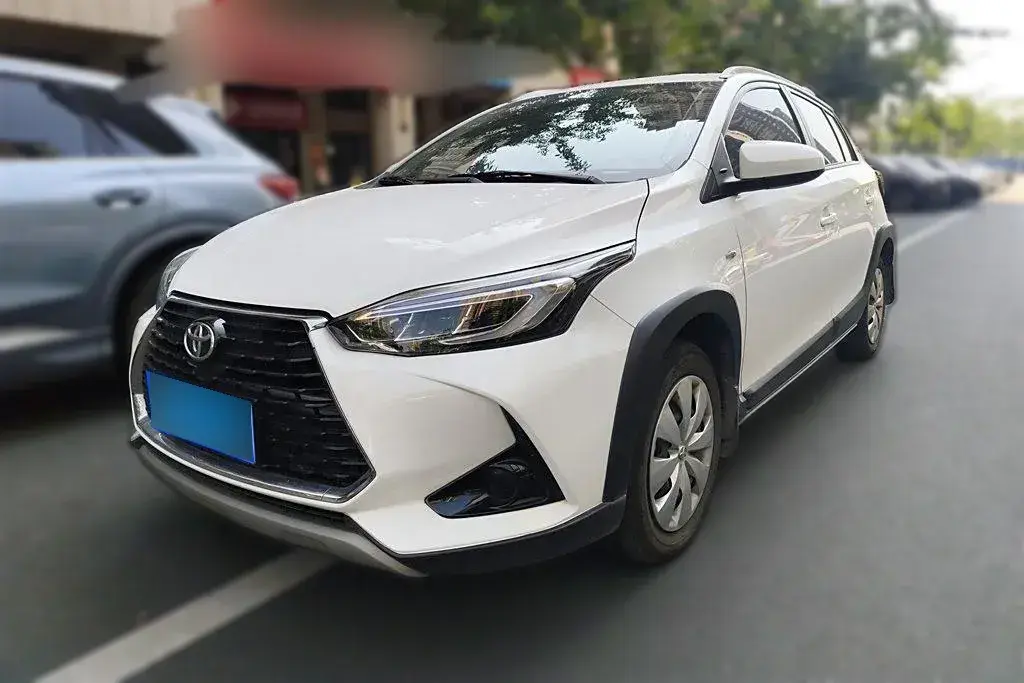 2022 Toyota Yaris L 1.5L 112HP L4 CVT