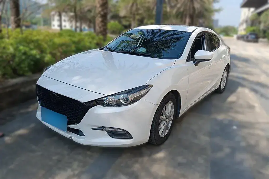 2019 Mazda 3 Axela 1.5L 117HP L4 6AT