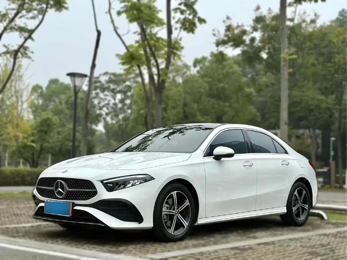 2023 Mercedes-Benz A Class 1.3T 163HP L4 7DCT