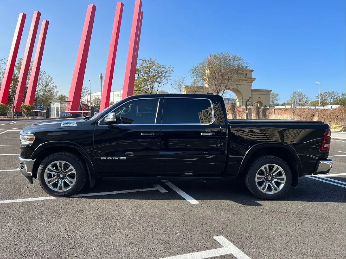 2011 RAM Trucks 5.7L 395HP V8 5AT,autocango,china used car exporter,china ev exporter,chinese used car exporter,chinese used ev exporter